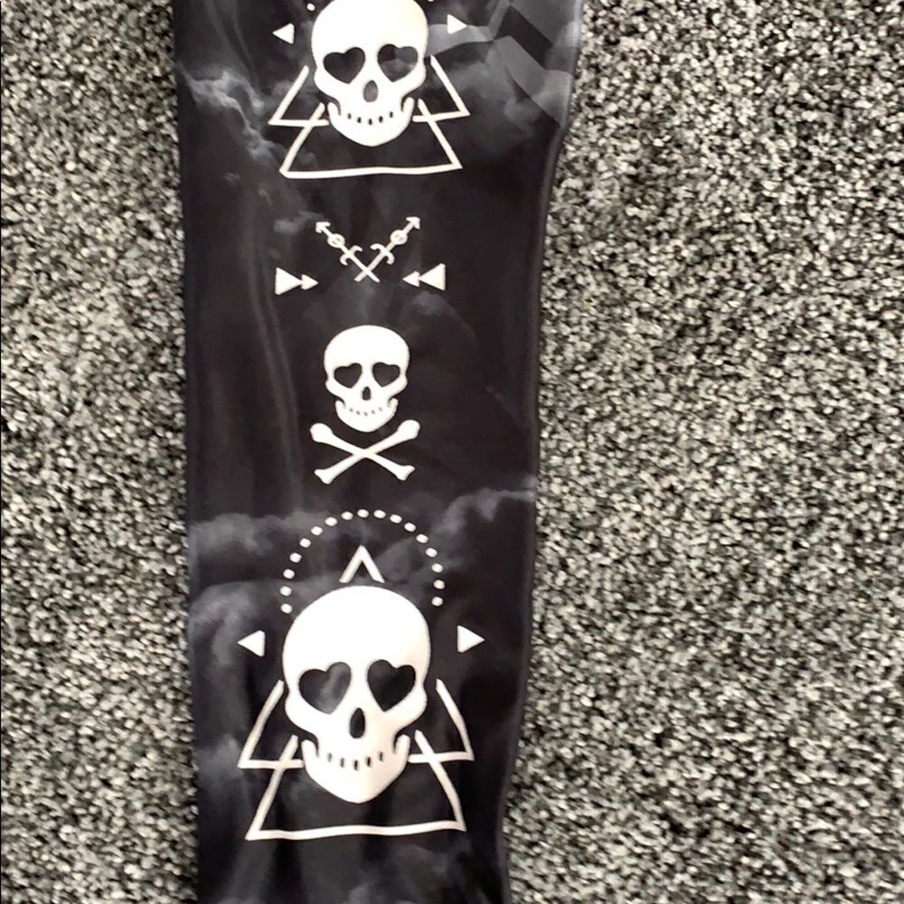 Evolution and Creation yoga skull pants. Small - Picture 3 of 4